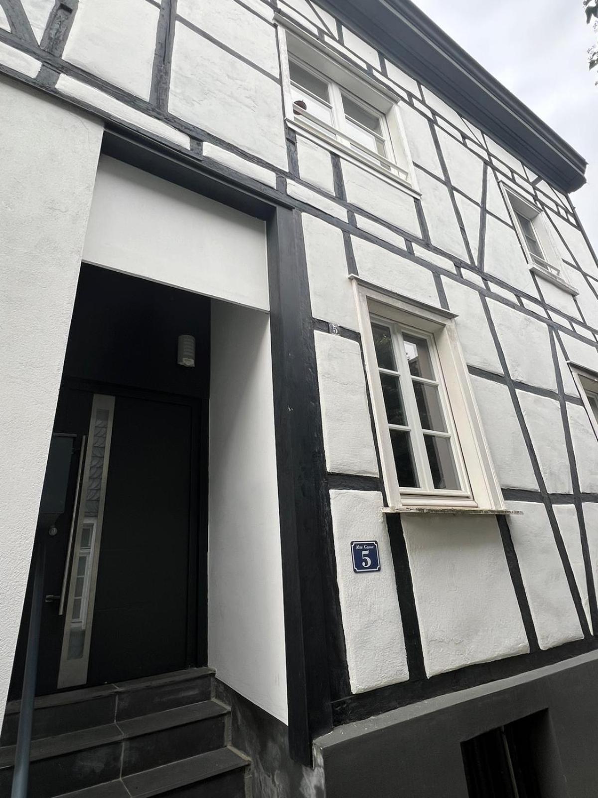 100M E-Ladestation - Max 4 Pers - Duesseldorf - Ruhrgebiet - Pilgerstaette Apartman Velbert Kültér fotó