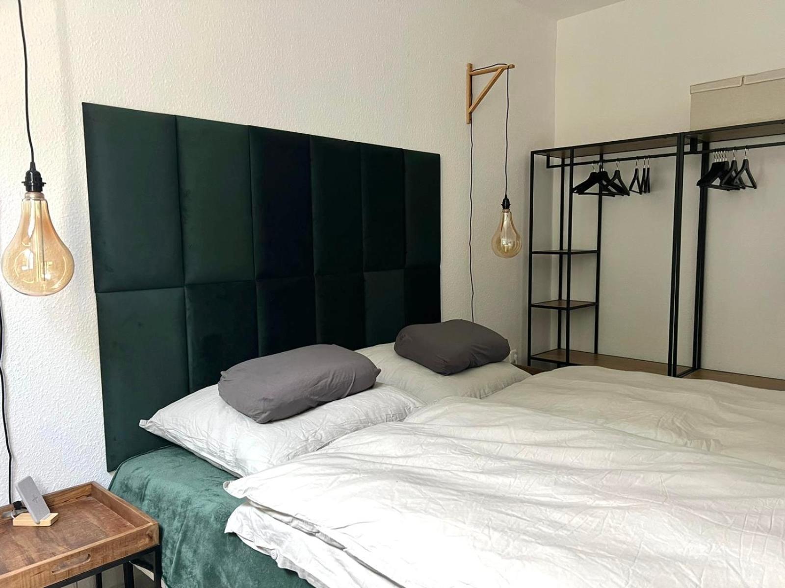 100M E-Ladestation - Max 4 Pers - Duesseldorf - Ruhrgebiet - Pilgerstaette Apartman Velbert Kültér fotó